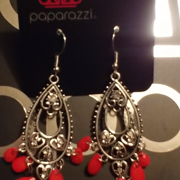 Paparazzi earrings and bracelet - Picture 3 of 6